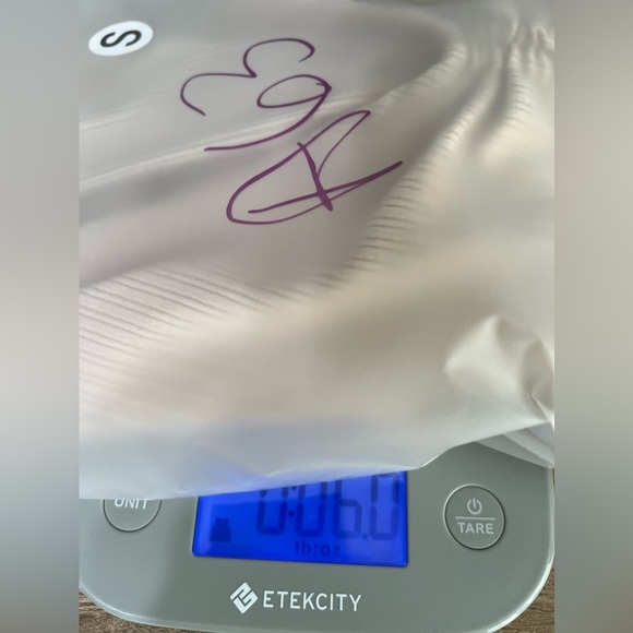 MINKPINK Cream Tan Ribbed Ruched Long Sleeved V Neck Cropped Top Size Small - Picture 10 of 10